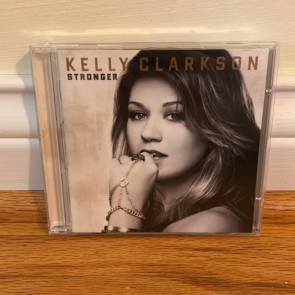 Kelly Clarkson Stronger CD